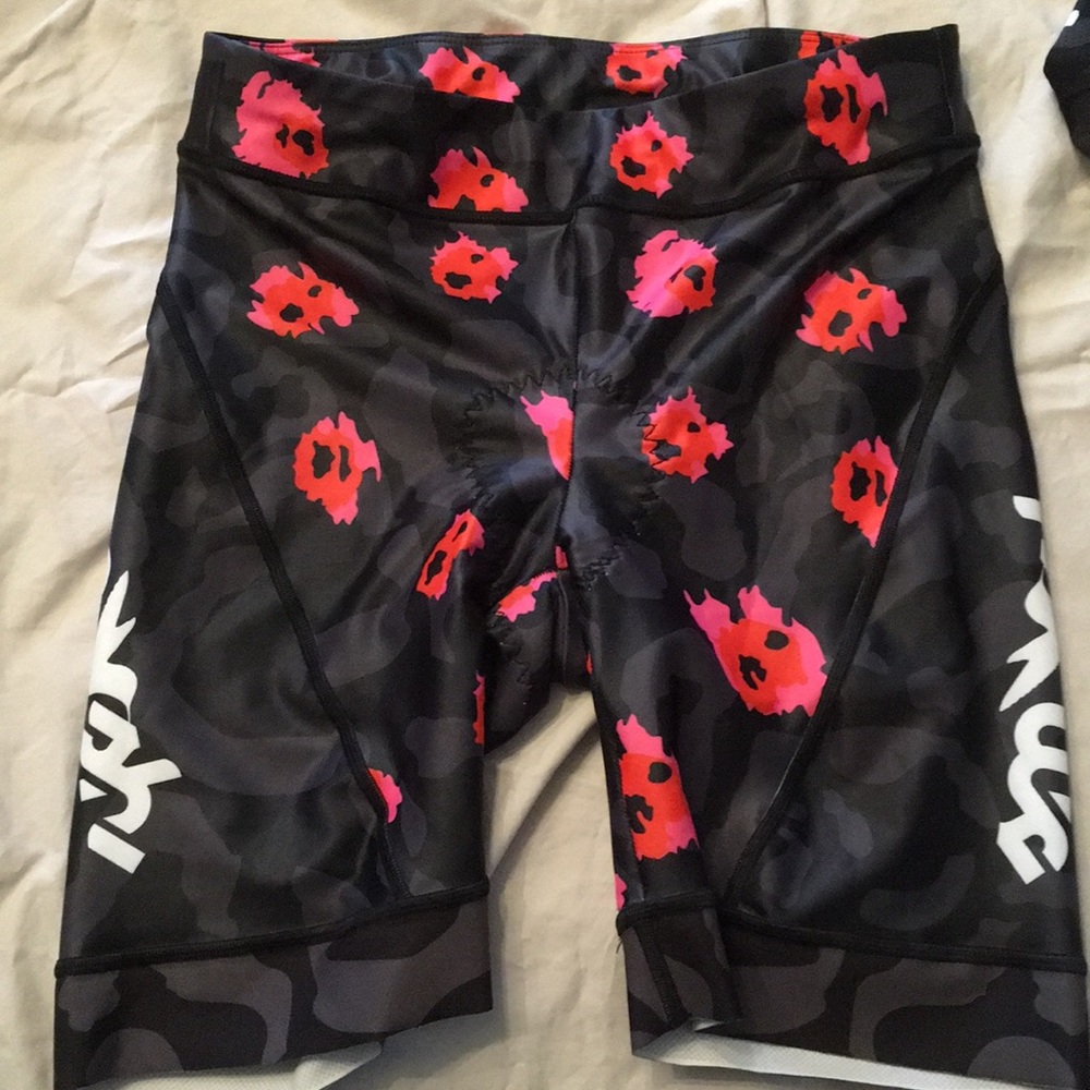 smashfest queen tri shorts 7 inch